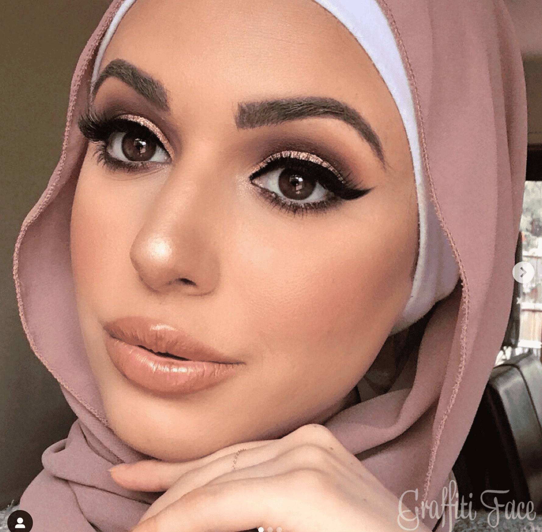Why Your Contour Looks Patchy and How to Fix It with the Right Tools